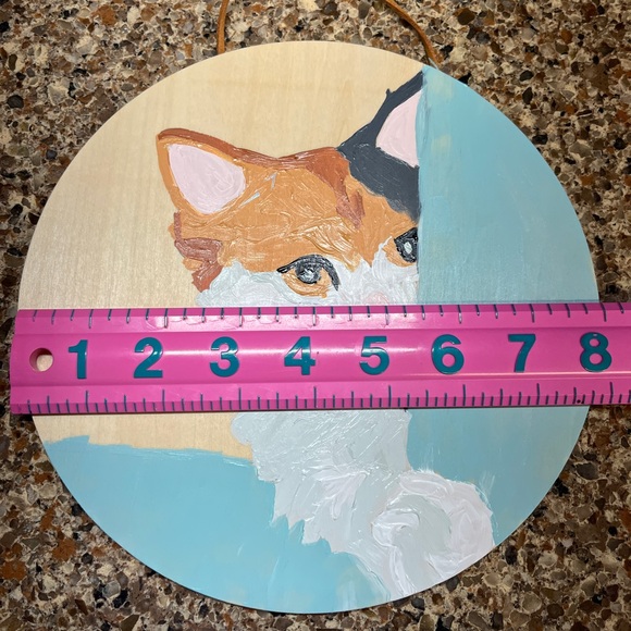 Hand painted by me round wood wall art plaque featuring Tortoiseshell cat - Picture 2 of 2